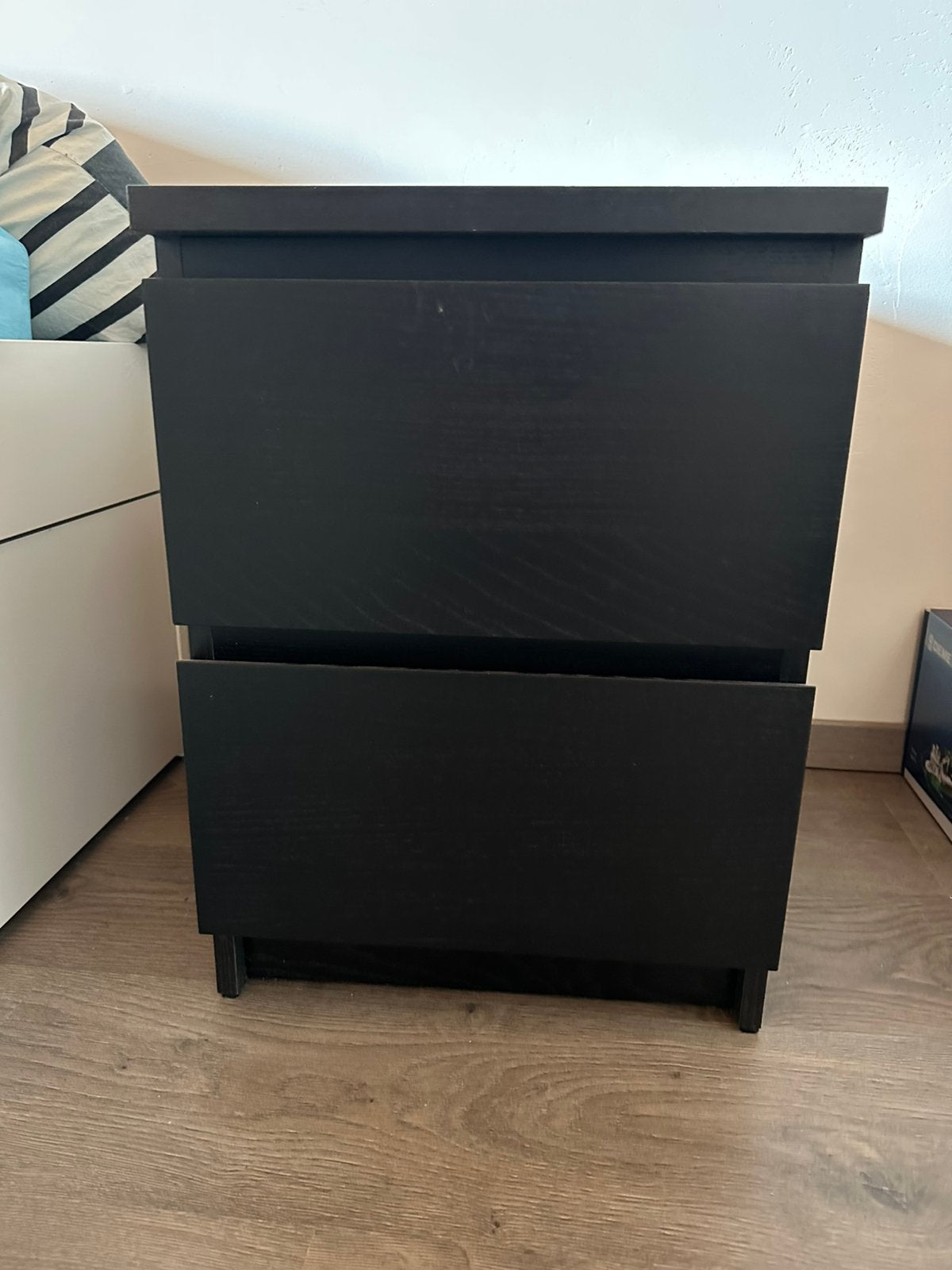 Ikea nachtkastje, Huis en Inrichting, Ophalen, Zo goed als nieuw
