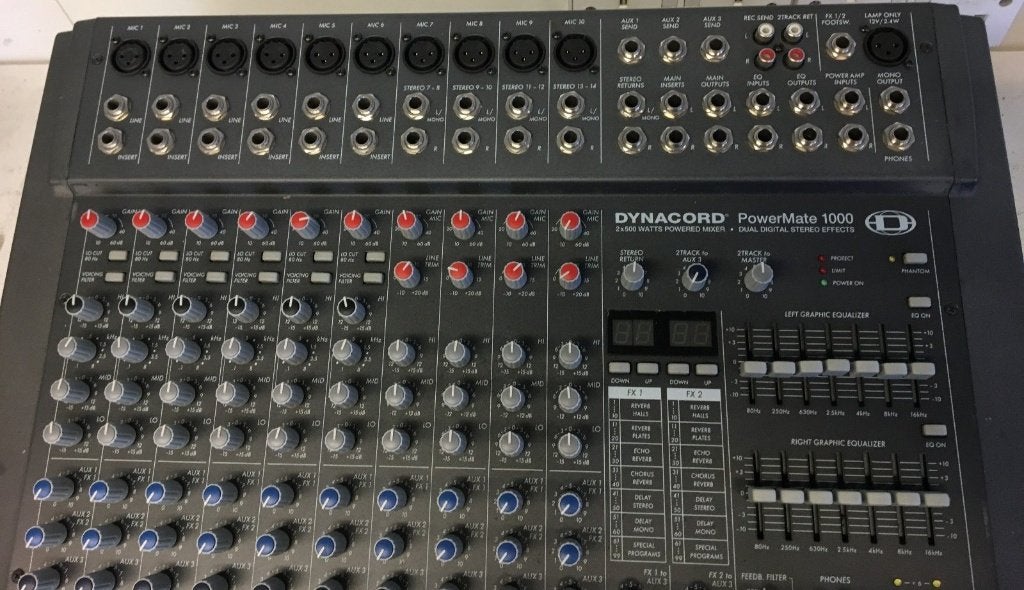 Mixeur actif Dynacord Powermate 1000 (2 x 500 W), Musique & Instruments, Enlèvement ou Envoi, Utilisé