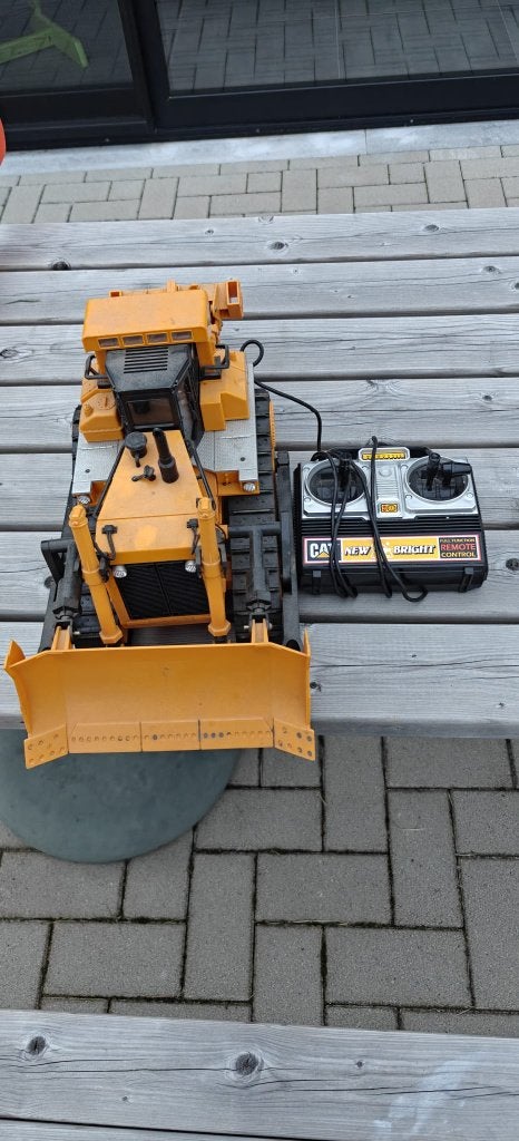 New Bright RC bulldozer CAT, Ophalen, Gebruikt, Afstandsbediening