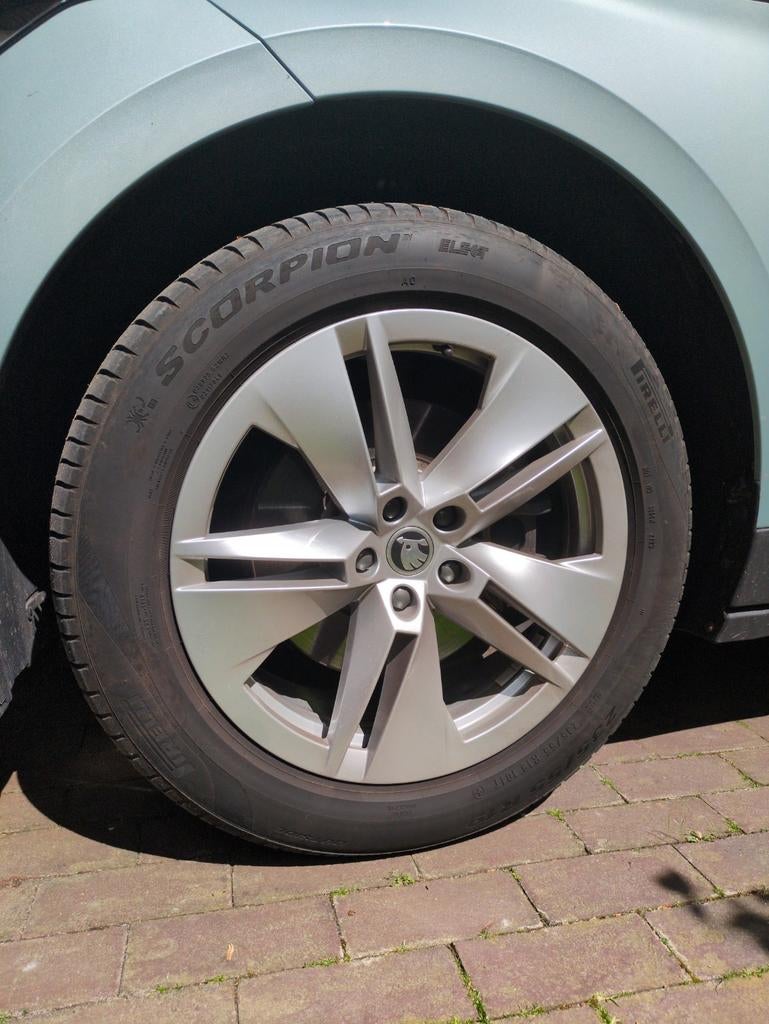Splinternieuwe 19"  zomerbanden en velgen Skoda / VW, Auto-onderdelen, Ophalen, Zomerbanden, Band(en)