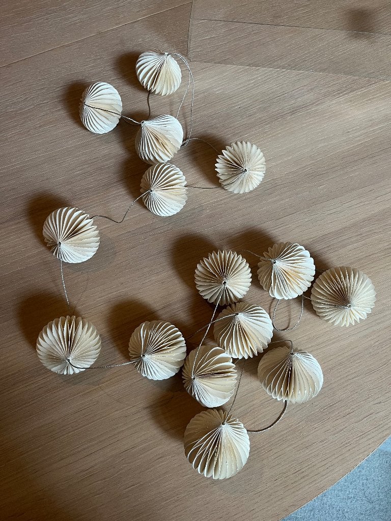 Guirlande | Garland H&M, Huis en Inrichting, Vintage, Ophalen of Verzenden, Zo goed als nieuw, Beige