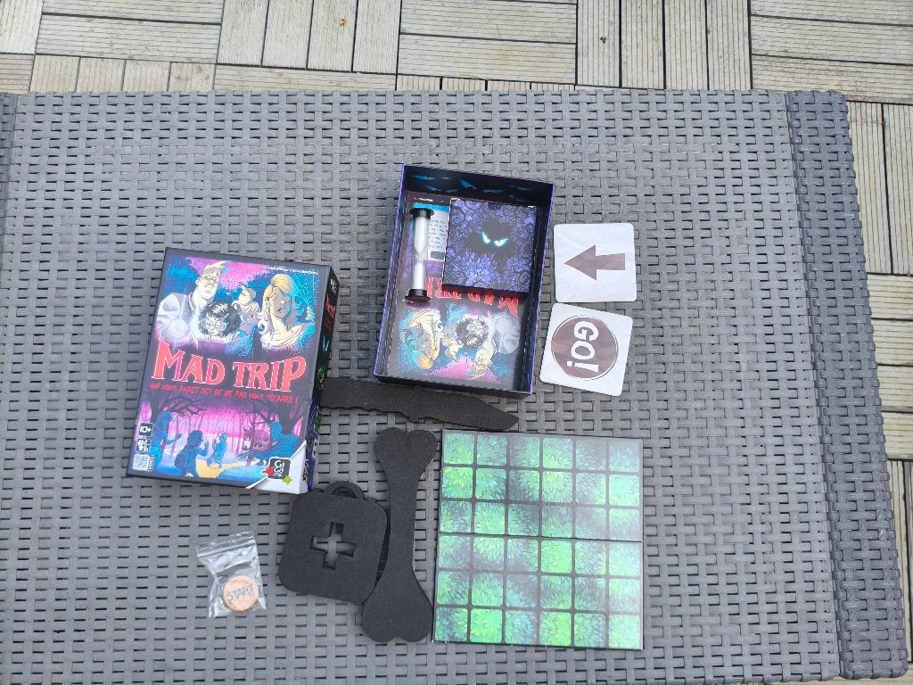 Mad trip, Hobby en Vrije tijd, Vijf spelers of meer, Ophalen, Zo goed als nieuw, Autre