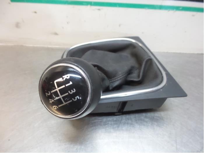 Enveloppe levier de vitesse d'un Volkswagen Golf (Golf 09-), -, Utilisé, -, -
