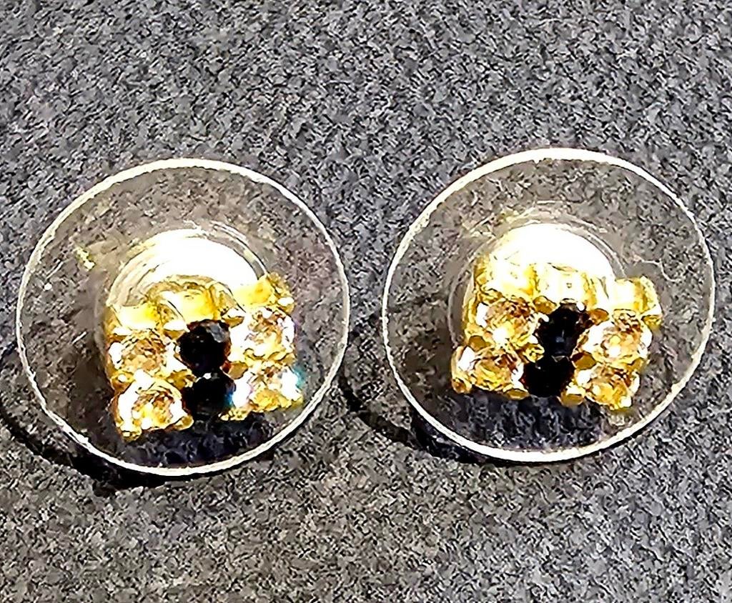 GOUDEN OORBELLEN MET BRILJANTEN, Nieuw, Ophalen of Verzenden, Met edelsteen, Knopjes of Stekers