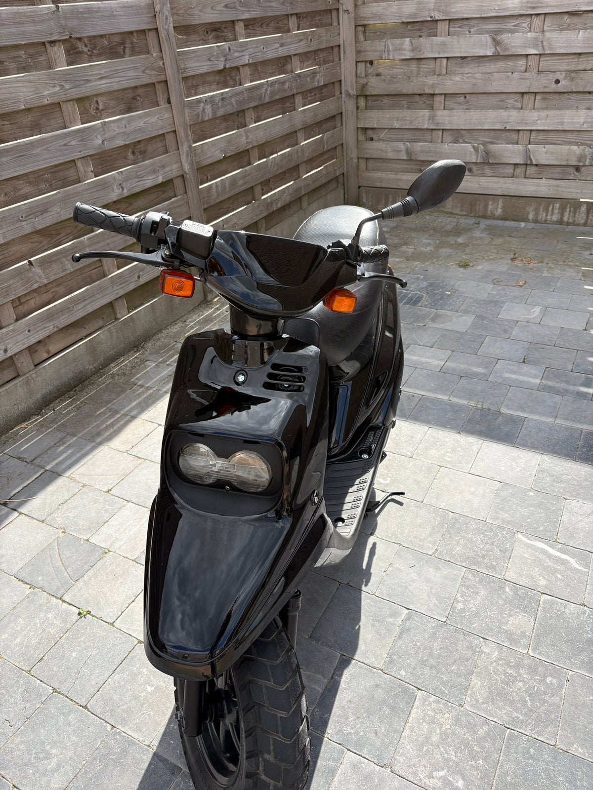 Mbk Booster 2003 B-Klasse, Fietsen en Brommers, Ophalen, Zo goed als nieuw
