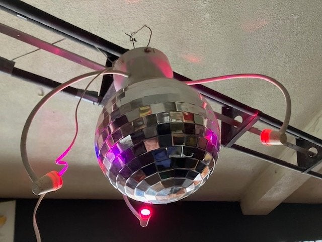 DISCOBAL DISCOBOL DANSA T1122 IKEA MET LED LICHT, Ophalen of Verzenden, Zo goed als nieuw, Discobol, Kleur