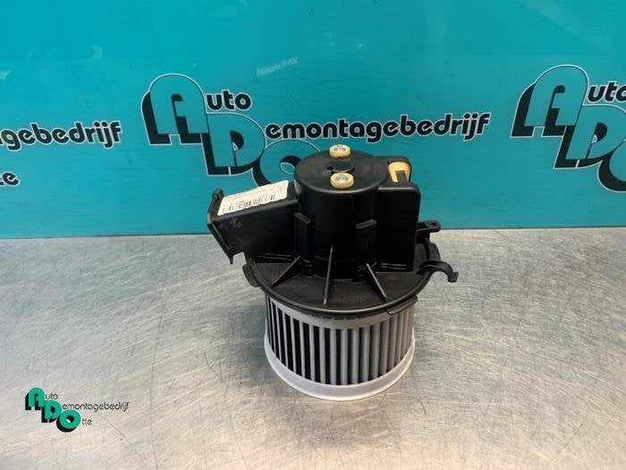 Moteur de ventilation chauffage d'un Ford KA (KA 08-), -, 3 mois de garantie, -, -