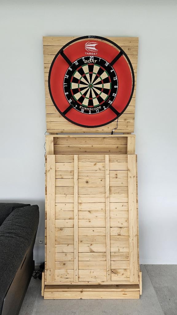 Dartswand met volledige set, Enlèvement, Comme neuf, Cible de fléchettes