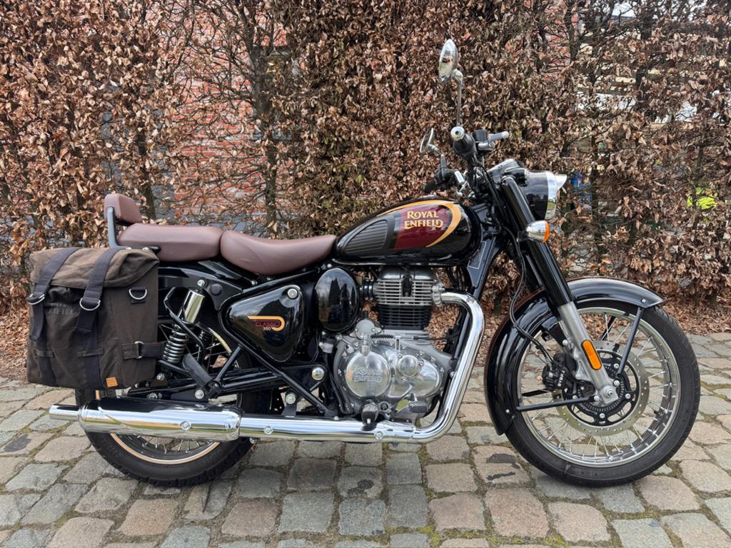 Royal Enfield Classic 350 uit 2023 met amper 3900km, Motoren, Occasion, Bedrijf, ABS, Handgeschakeld