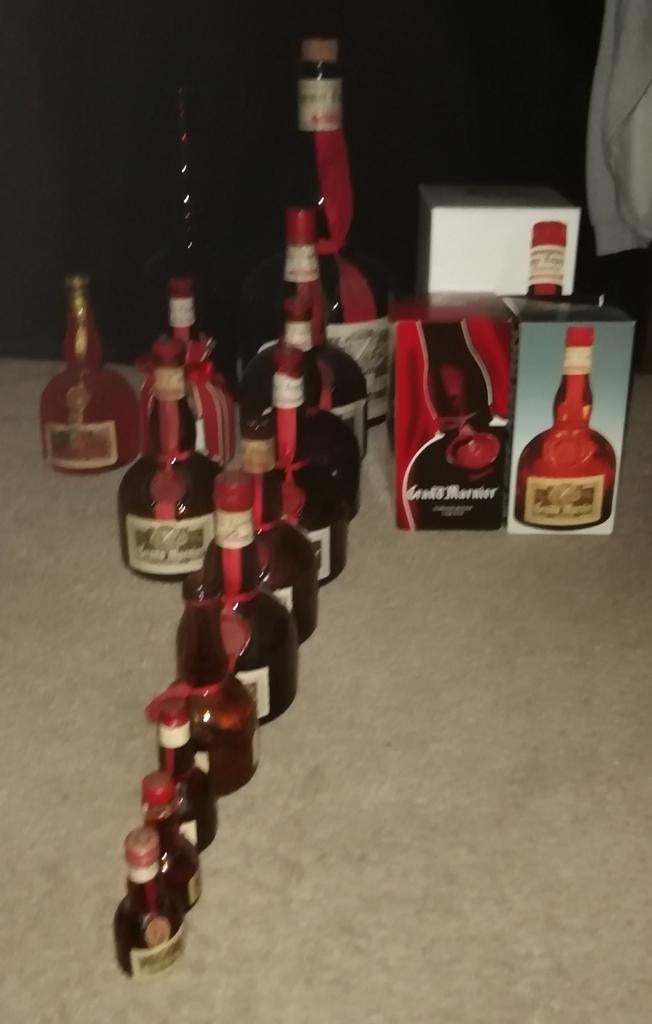 Lege Grand Marnier flessen in verschillende formaten, Verzamelen, Ophalen