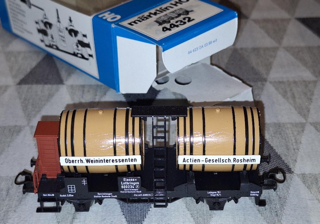 Märklin HO 4432 Wijnvaten wagen "Rosheim" van de RE.E.L., Hobby & Loisirs créatifs, Trains miniatures | HO, Enlèvement ou Envoi