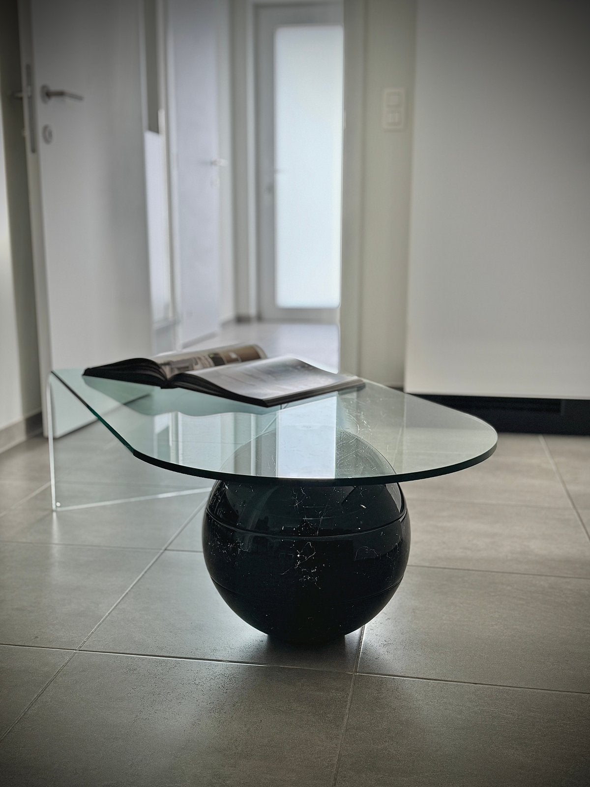 Design salontafel in Italiaanse stijl • marmeren look, Ophalen, Zo goed als nieuw, Glas