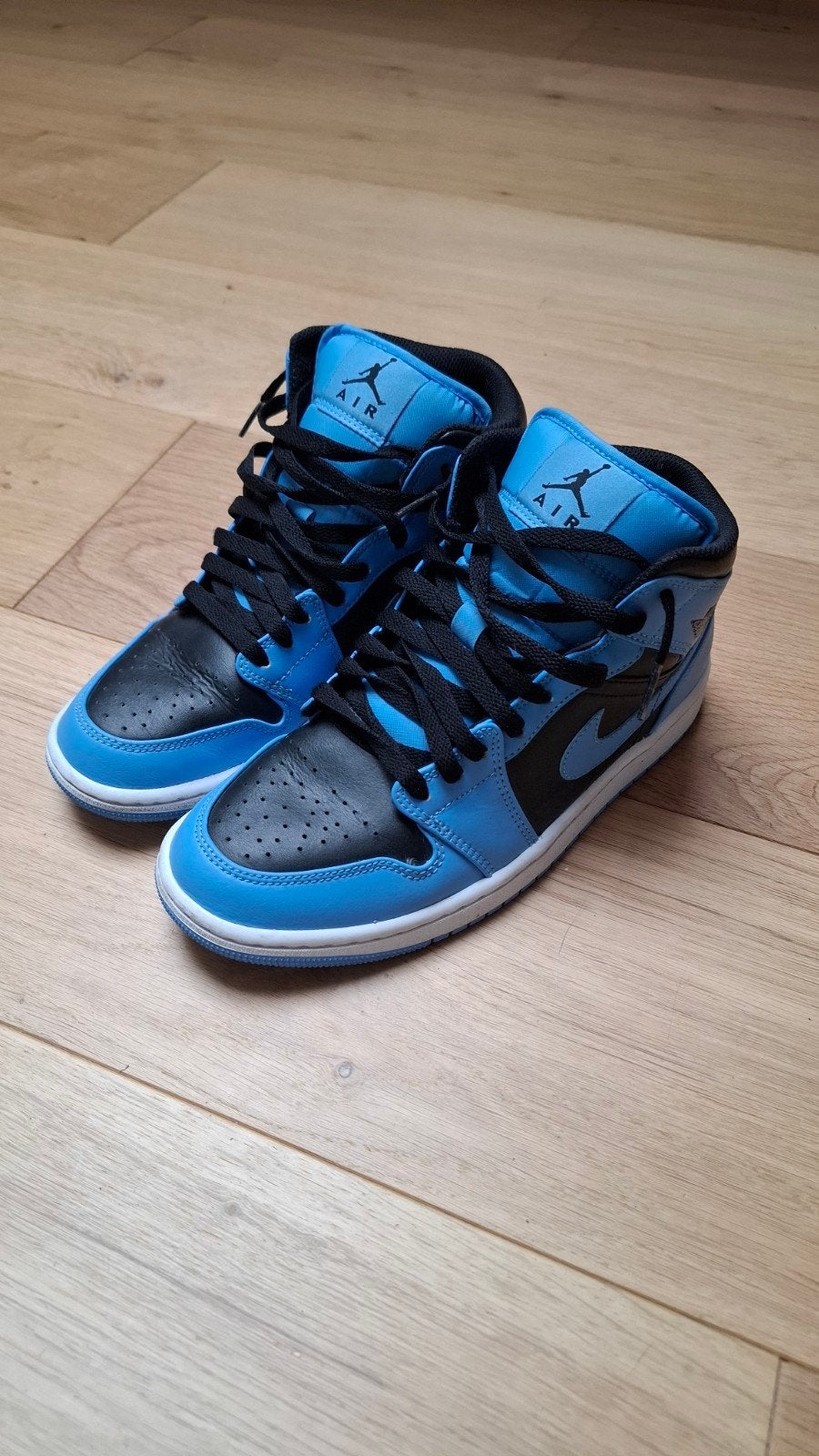 Nike air Jordan 1 universety black, Kleding | Heren, Schoenen, Blauw, Nike, Ophalen of Verzenden, Zo goed als nieuw