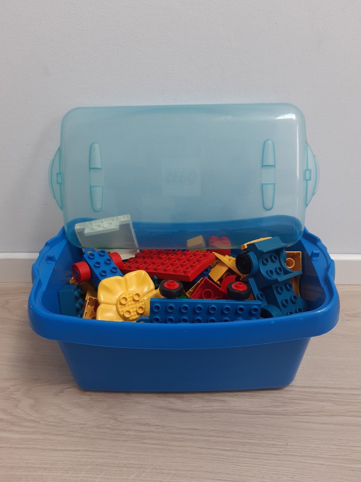 Leuke gevulde lego duplo blokken curverdoos, Kinderen en Baby's, Speelgoed | Duplo en Lego, Ophalen, Duplo