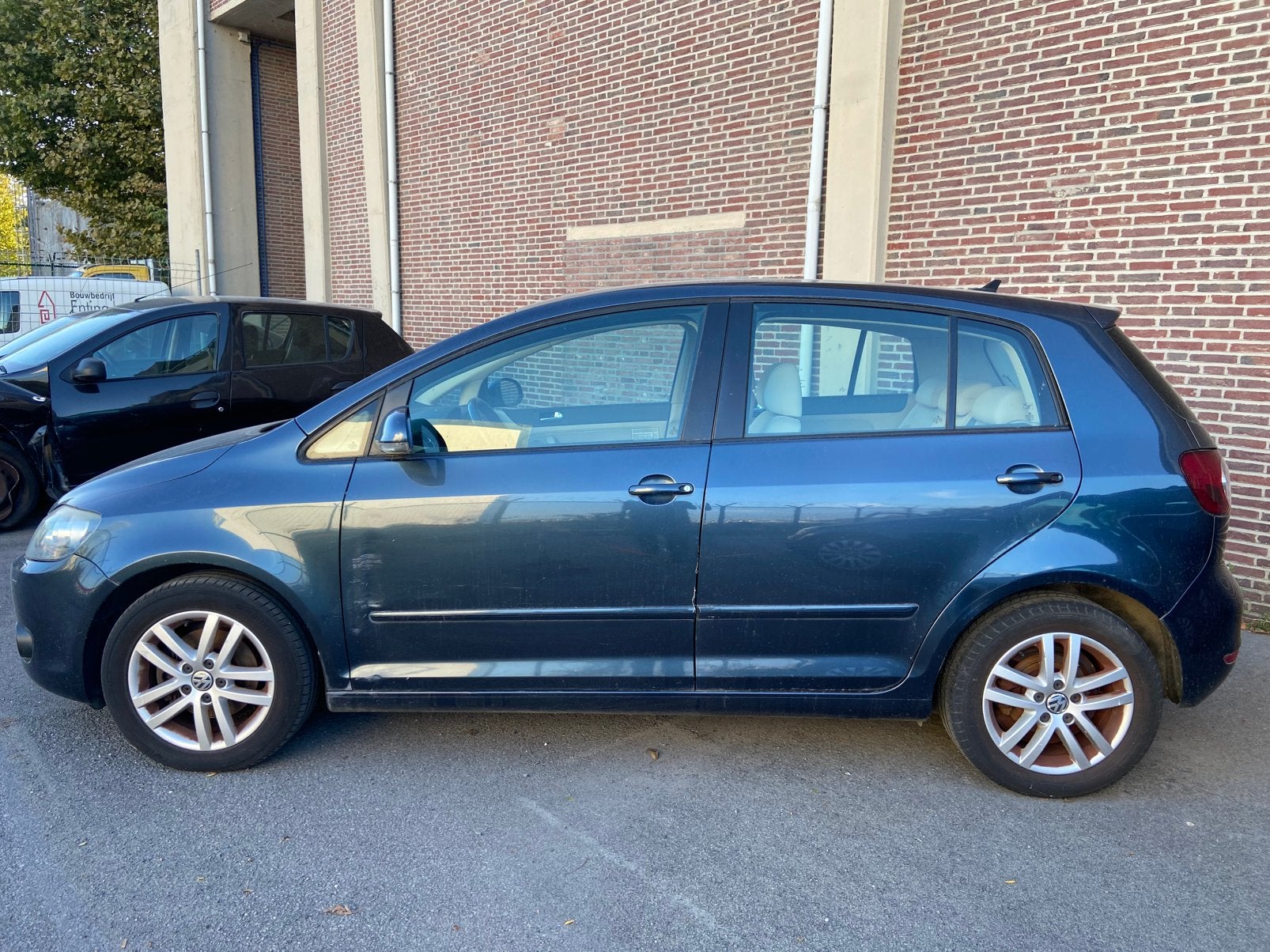 Vw golf 6 plus export fuite d’eau ne démarre plus, Auto's, Euro 5, Beige, 5 deurs, Particulier
