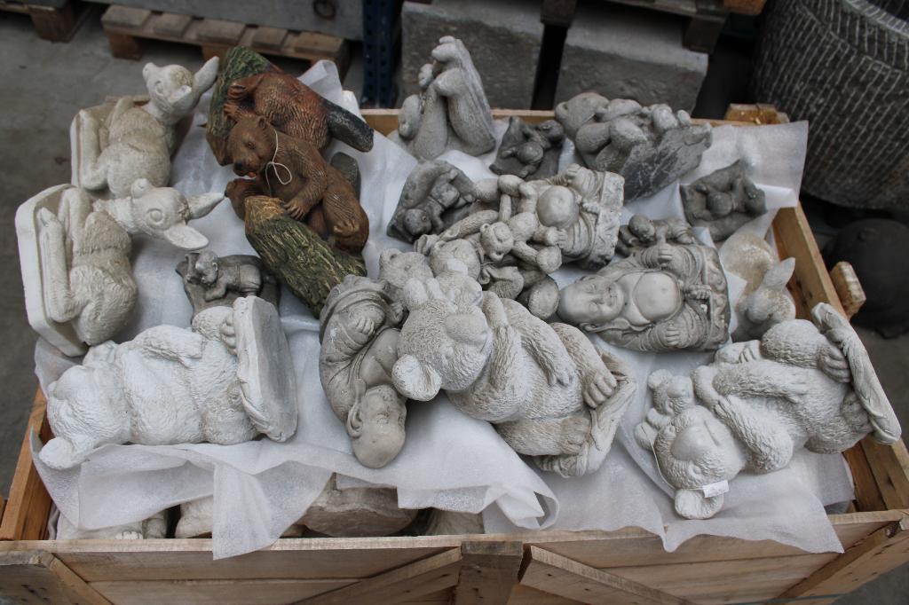 lot de statues pour marchand , lire l annonce, Jardin & Terrasse, Enlèvement, Neuf, Béton, Animal