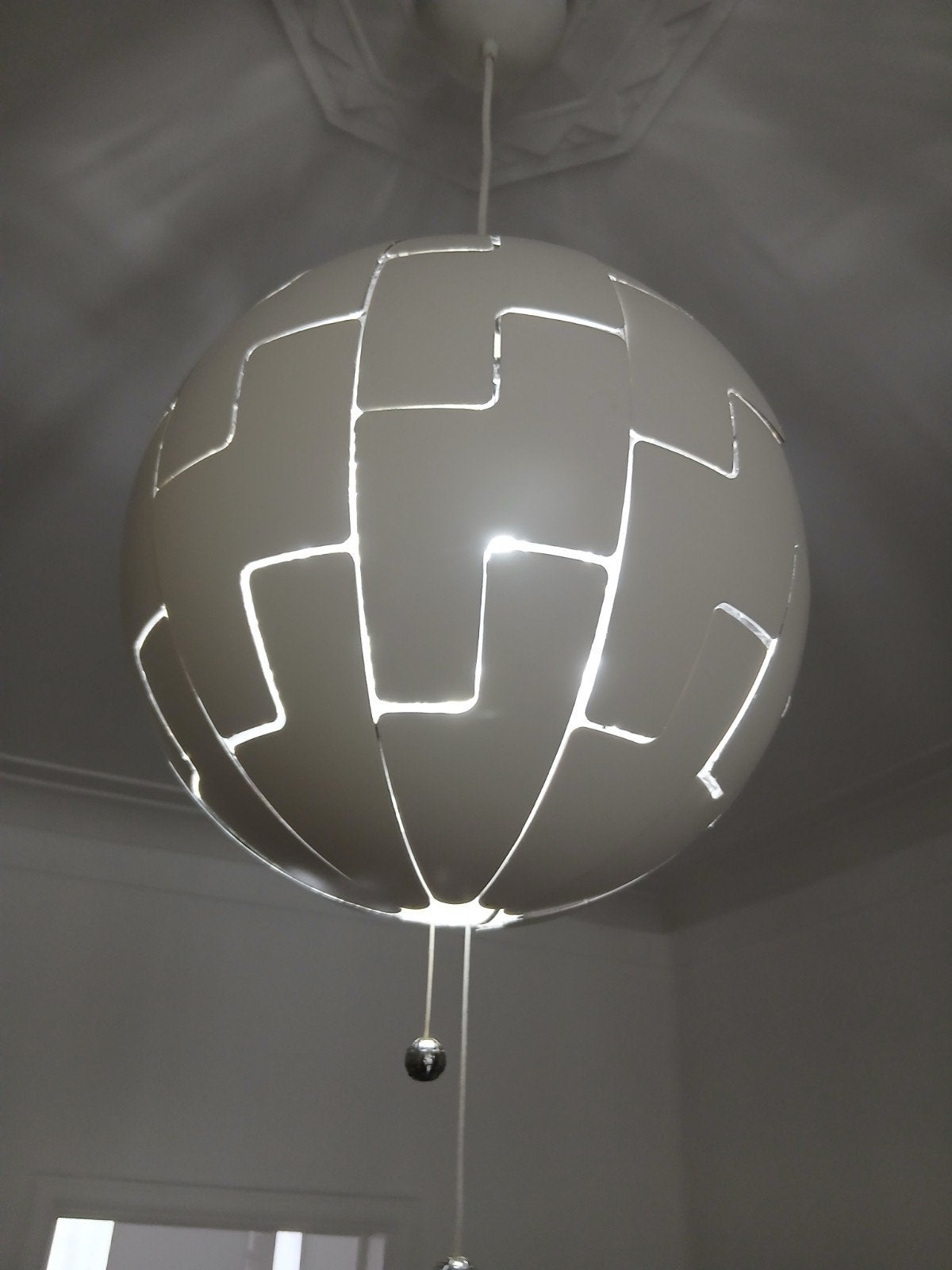 Lustre ikea boule qui s'ouvre, IKEA, Lustre