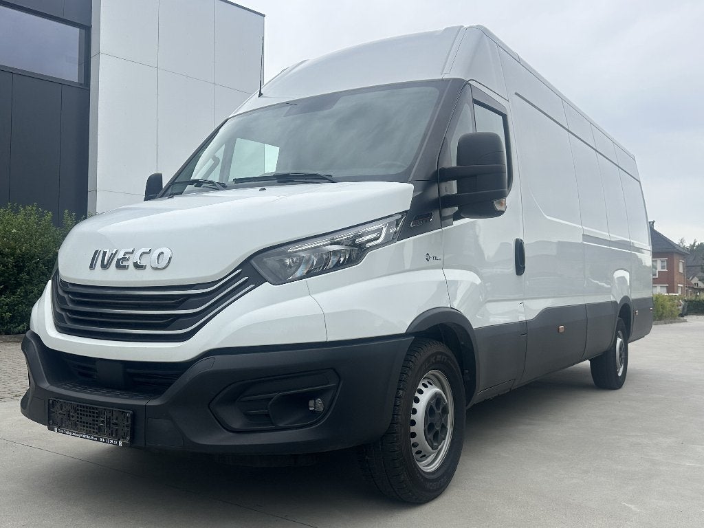 Iveco Daily 3.0 Daily L4-H2*BTW wagen*Luchtgeveerde zetel*, Autos, Autos Autre, Achat, Euro 6, Entreprise, 3 places