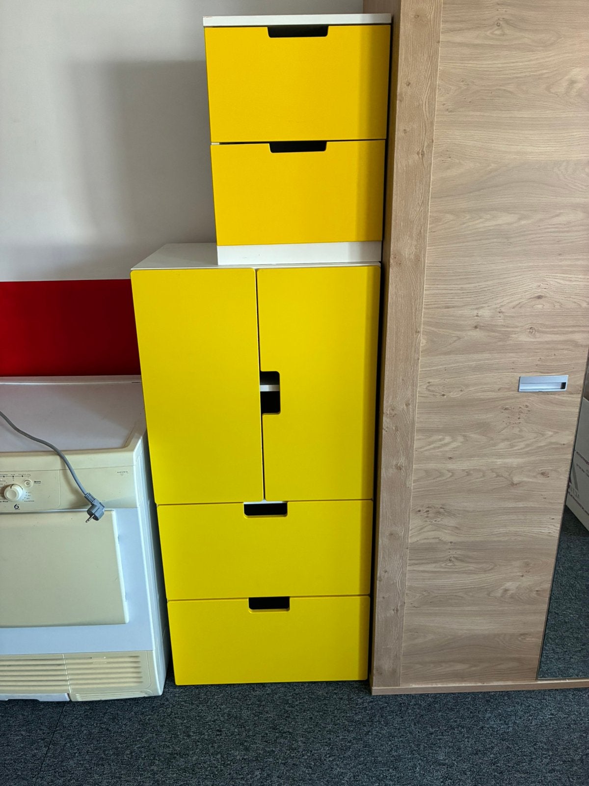 Kastje en nachtkastje, Huis en Inrichting, Ophalen, Overige materialen, Strak, Gebruikt