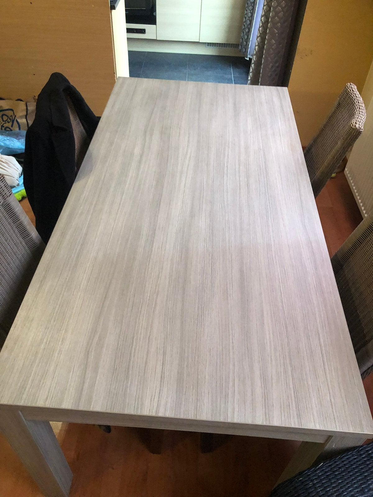 Tafel, Ophalen, Zo goed als nieuw