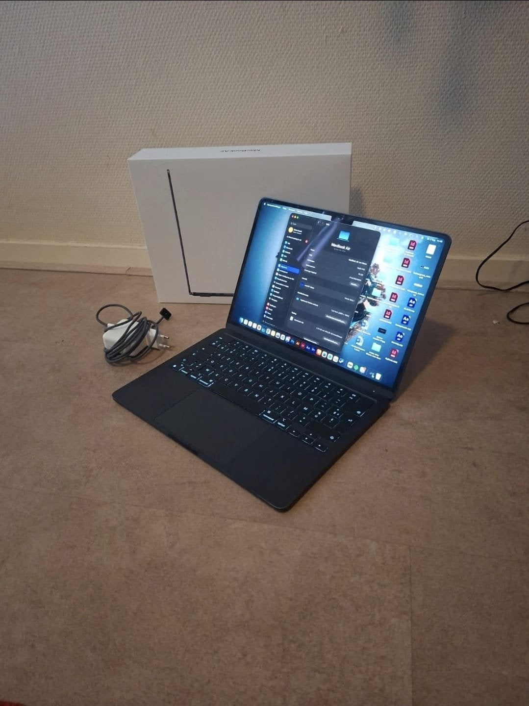 Macbook Air M3, Computers en Software, 13 inch, 512 GB, Ophalen of Verzenden, Zo goed als nieuw