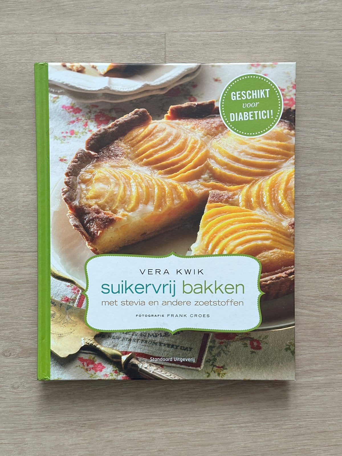 Kookboek Suikervrij bakken - Vera Kwik, Boeken, Ophalen of Verzenden, Zo goed als nieuw