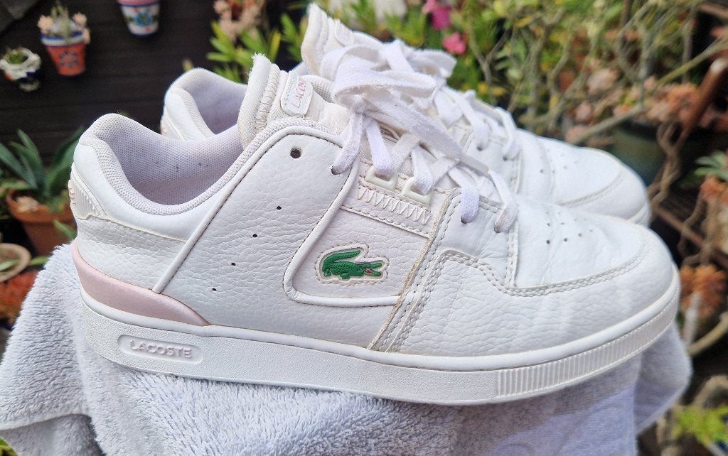 Sneakers👍"LACOSTE"👍TOP👍"100%WHITE LEATHER" ! Lady👍m:39👍, Wit, Ophalen of Verzenden, Zo goed als nieuw, Sneakers