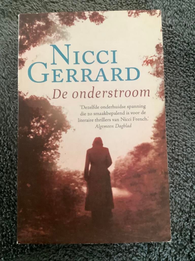 Thriller: De onderstroom- Nicci Gerrard, Ophalen, Zo goed als nieuw