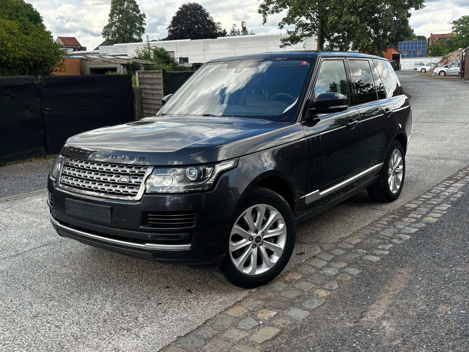 Range Rover Vogue • 3.0 Diesel • 380.000Km, Auto's, Automaat, Euro 5, 2993 cc, Zwart