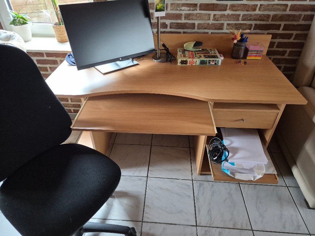 Praktisch bureau, Huis en Inrichting, Hout, 62 cm, 138 cm, Bruin