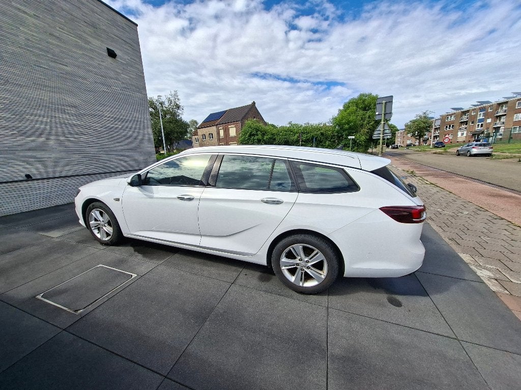 Opel Insigna Sports Tourer 2018, Auto's, Opel, Voorwielaandrijving, 4 cilinders, Wit, Particulier