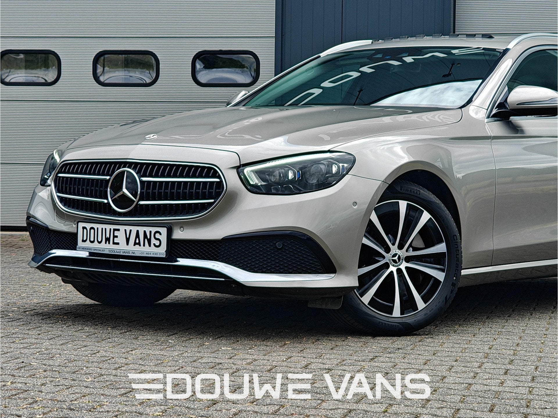 Mercedes-Benz E-Klasse 300e Burmester Trekhaak Avantgarde Sc, Automaat, Zwart, 4 cilinders, Leder en Stof