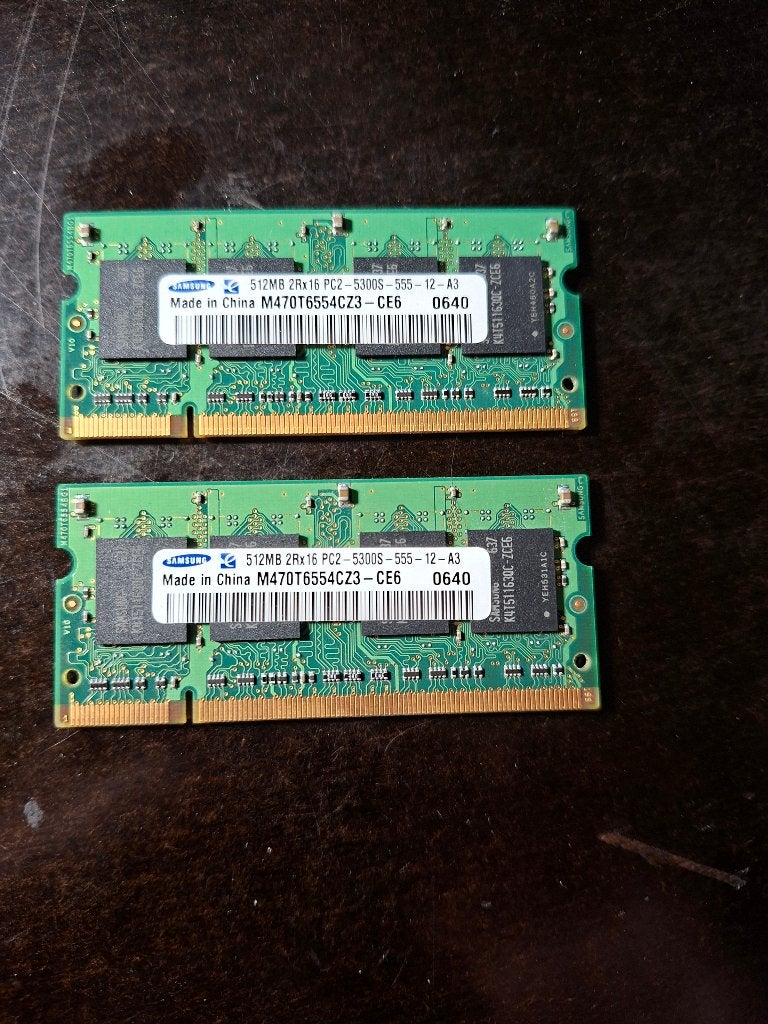 2 x 512 MB PC2 5300S, Enlèvement ou Envoi, 400Mhz max, Utilisé, Laptop