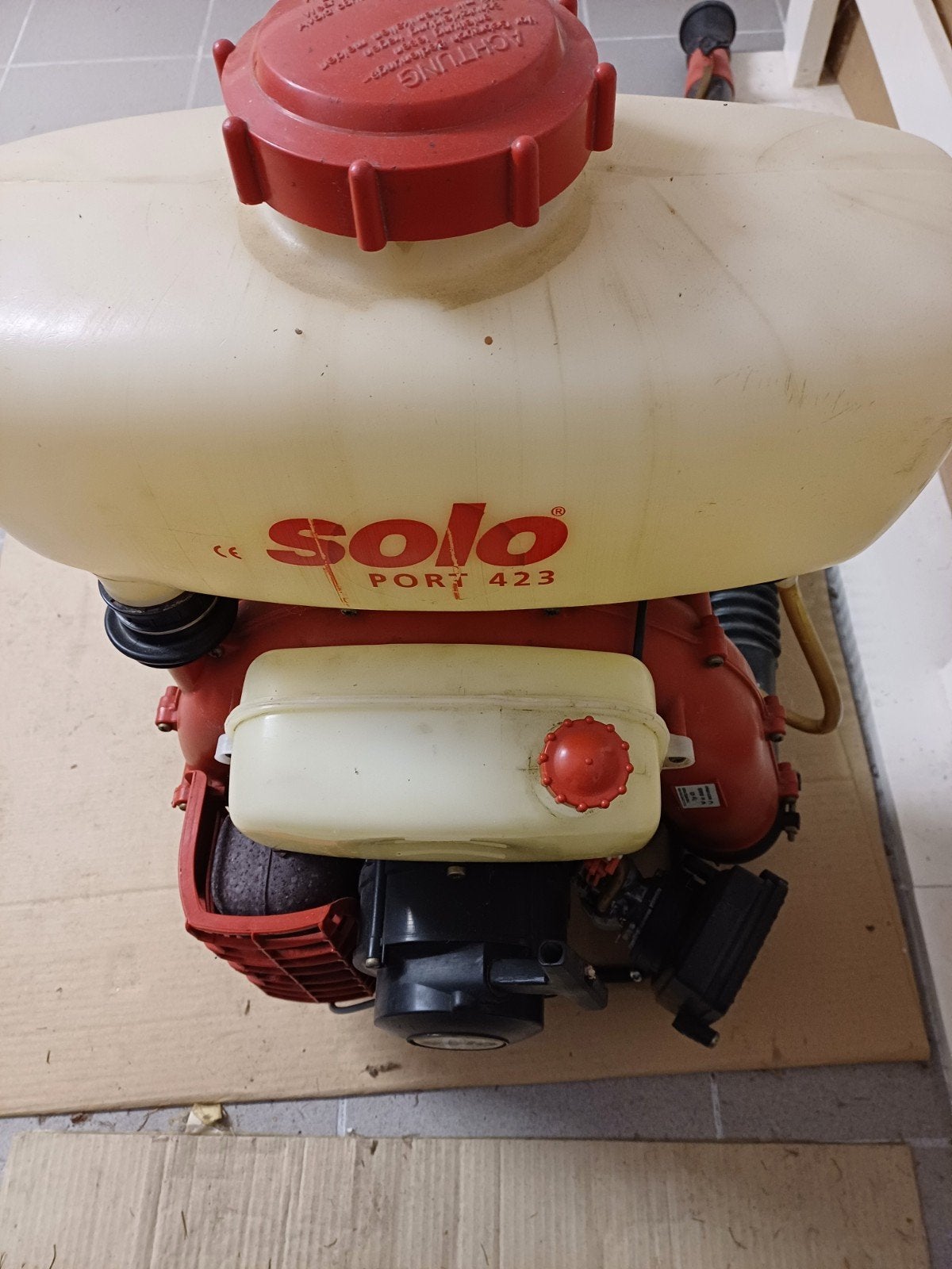 solo   spuit  ma hiene, Tuin en Terras, Ophalen, Gebruikt