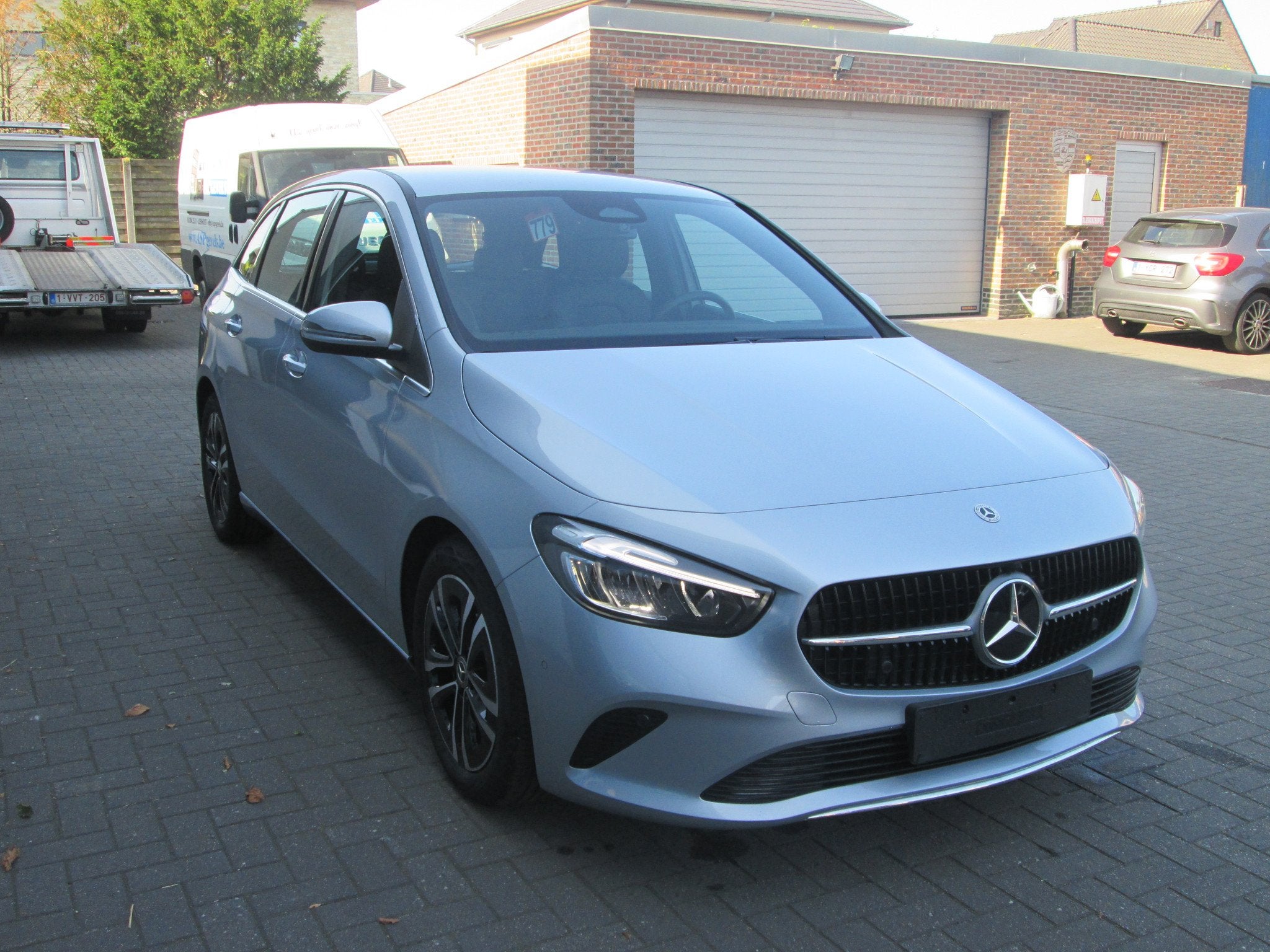 Mercedes-Benz B-Klasse 180 PROGRESSIVE TREKHAAK LED WINTERPA, 100 kW, Achat, Euro 6, Entreprise