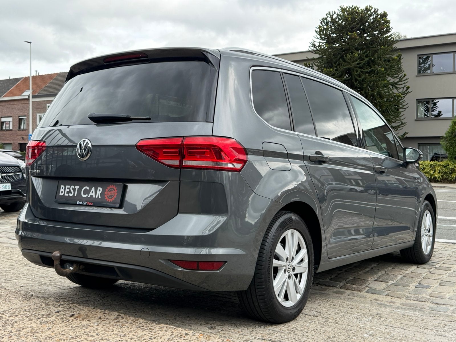 VW Touran 2.0TDi * DSG * Euro6d-Temp, https://public.car-pass.be/vhr/1a0ebabf-a199-4c71-aa8f-e9627f1dcb2c, Argent ou Gris, Achat