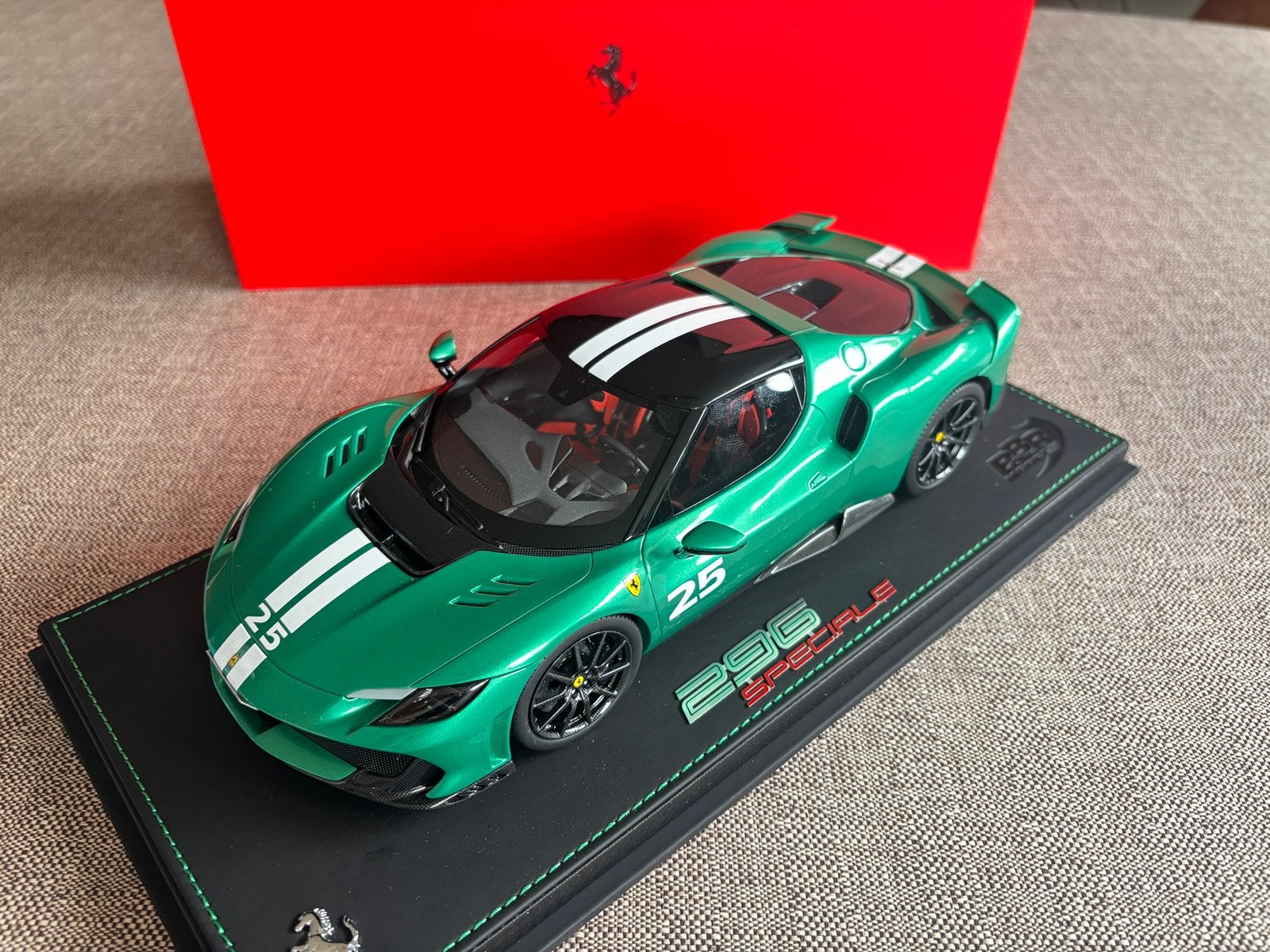 Ferrari 296 Speciale 1/18 BBR, Enlèvement ou Envoi, Comme neuf