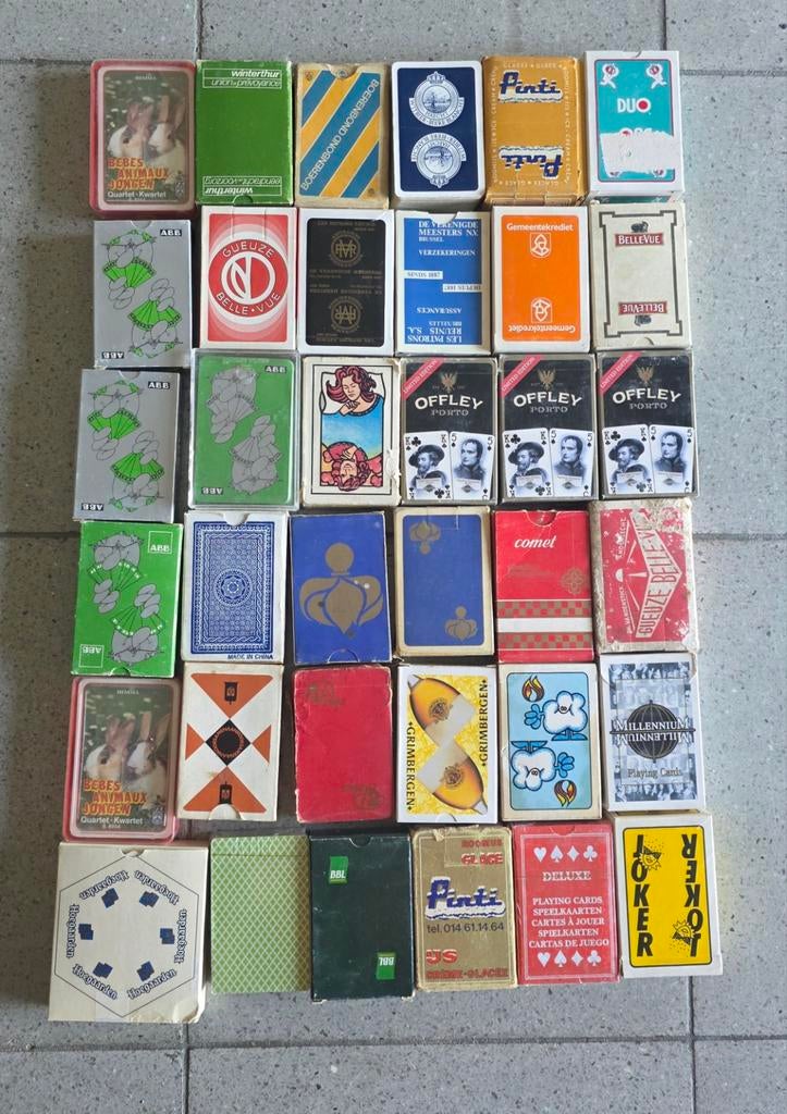36 oude pakjes speelkaarten, Ophalen, Speelkaart(en)