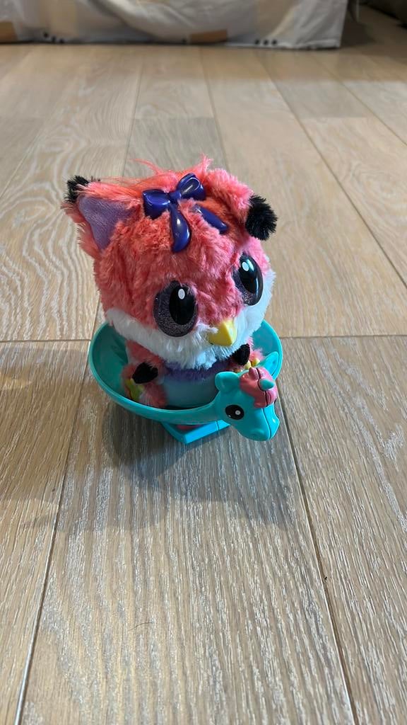 Baby Hachimal met wiegje, Ophalen, Zo goed als nieuw