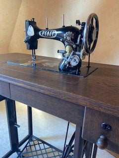 Vintage Pfaff naaimachine, Antiek en Kunst, Antiek | Naaimachines, Ophalen