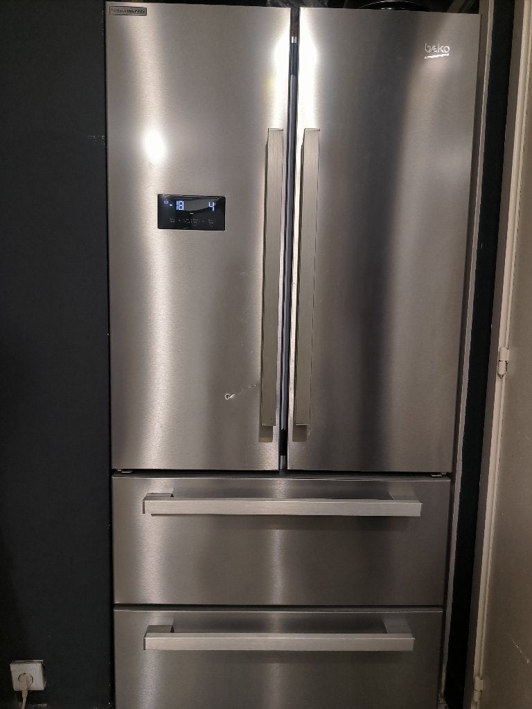 Frigo américain beko bon état, Elektronische apparatuur, Ophalen, Niet werkend, Met vriesvak