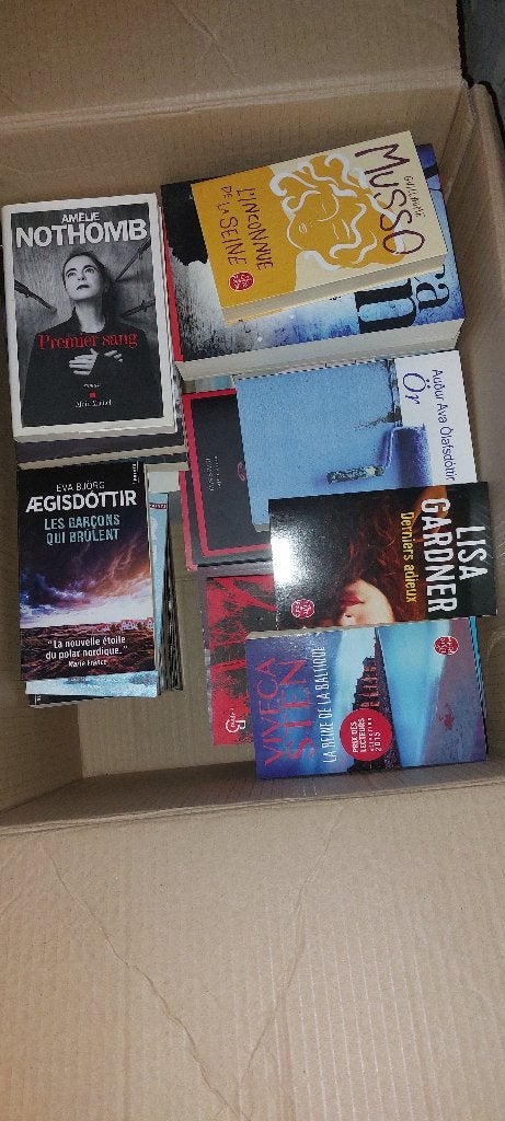 Livre de tout  gratuit, Livres, Enlèvement, Comme neuf