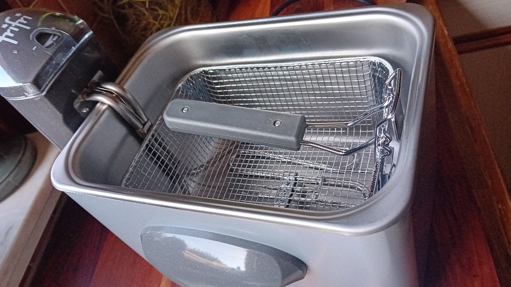 friteuse FriFri, Elektronische apparatuur, 2 tot 3 liter, Ophalen, Nieuw, Uitneembare binnenpan
