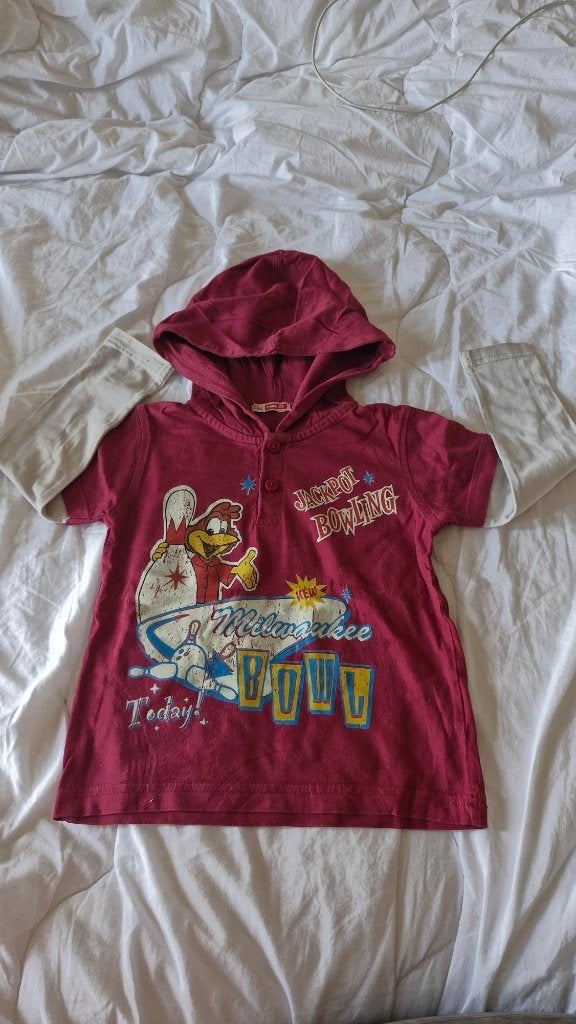 T shirt capuche t94, Enfants & Bébés, Vêtements enfant | Taille 92, Enlèvement, Neuf, Garçon, Chemise ou À manches longues