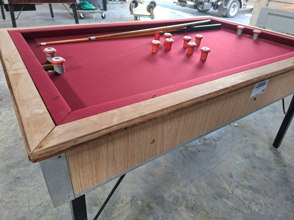 Vernieuwde tapbiljart met toebehoren voor 975 euro., Enlèvement, Comme neuf, Table de billard