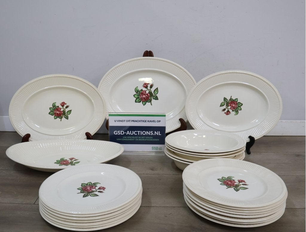 Groot Wedgwood Moss Rose Servies, Maison & Meubles, Cuisine | Vaisselle