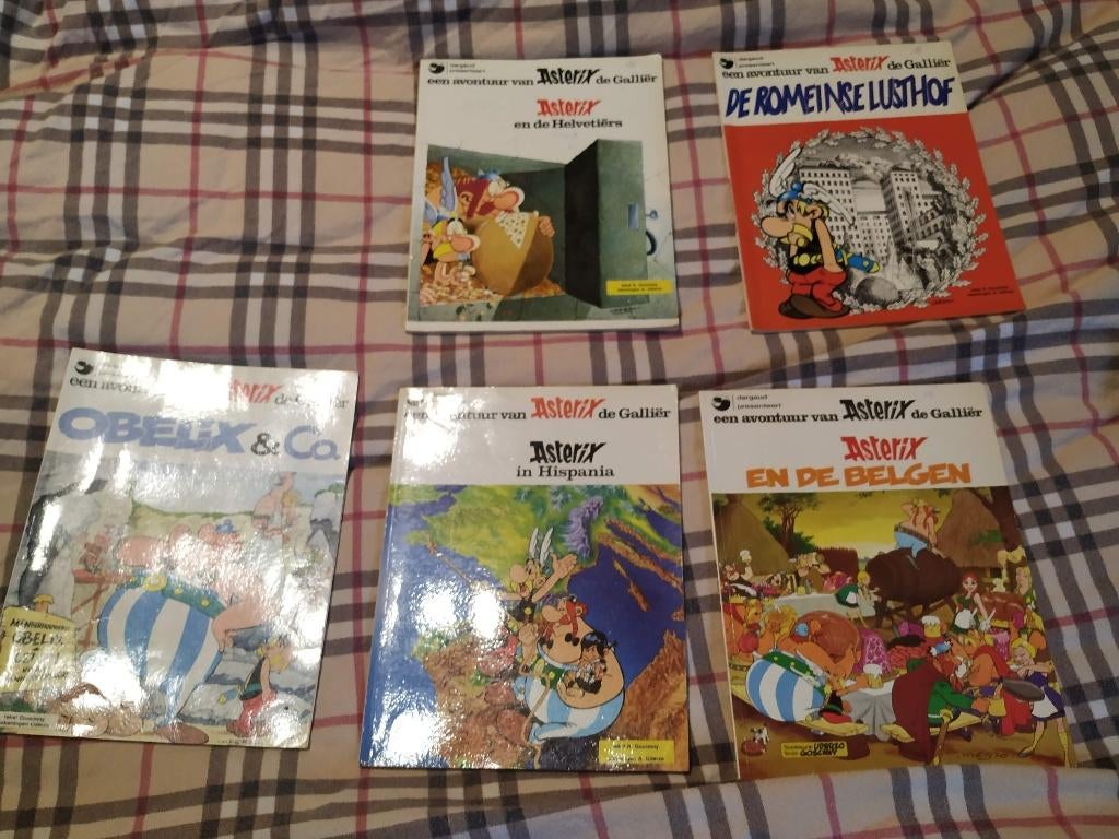 strips "een avontuur van asterix de gallier" uit te kiezen, Ophalen of Verzenden