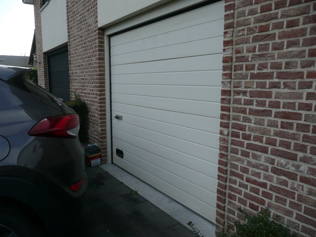 sectionale garagepoort, Ophalen, 120 cm of meer, Garagedeur, Zo goed als nieuw