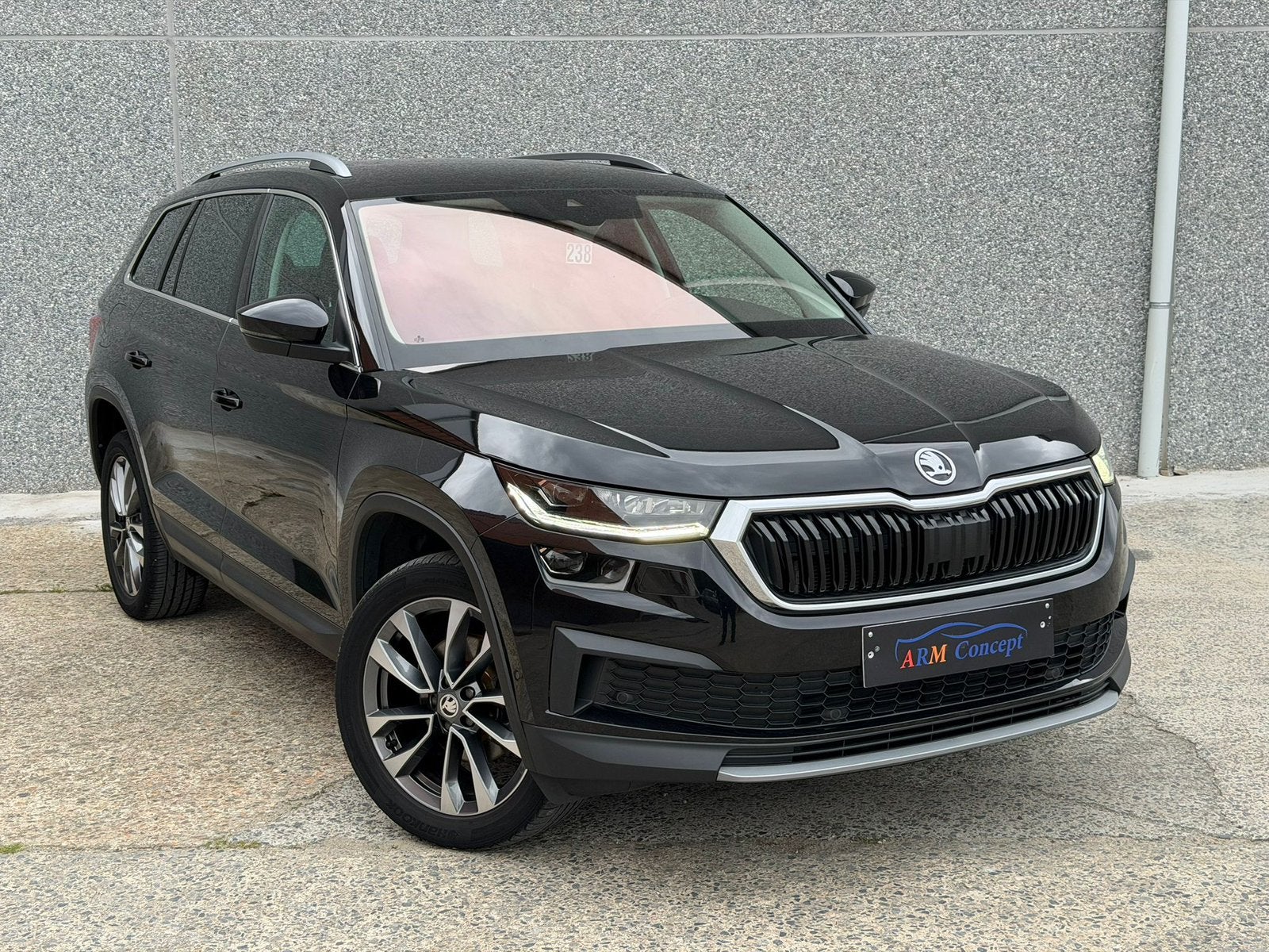 Skoda Kodiaq 1.5 TSI ACT essence DSG/LED/ Navi/Garantie, Automaat, Zwart, Bedrijf, 5 deurs