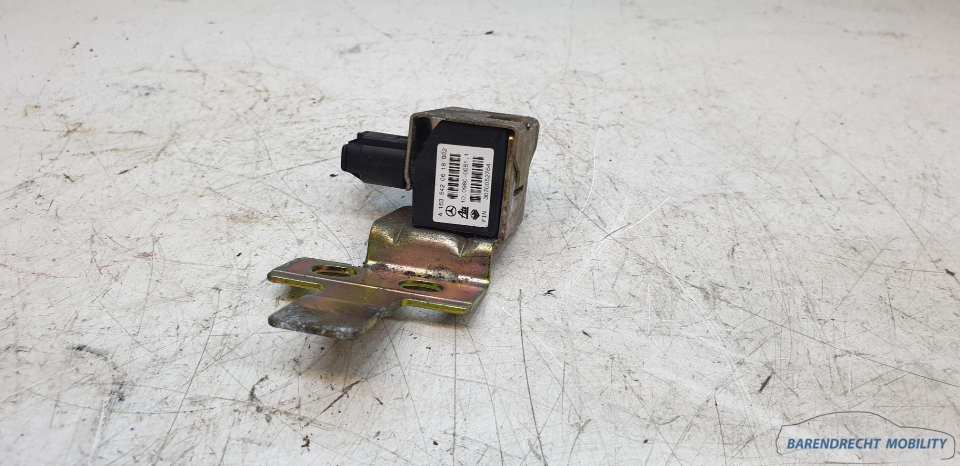 ESP YAW sensor Mercedes SLK R170 Ml W163 C-klasse 1635420618, Gebruikt, Mercedes-Benz AG, Mercedes-Benz, Mercedesstrasse 120
70372  Stuttgart, DE